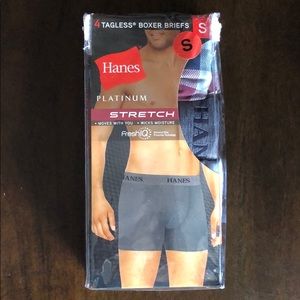 4 NWT (never worn) Hanes Tagless Boxer Briefs